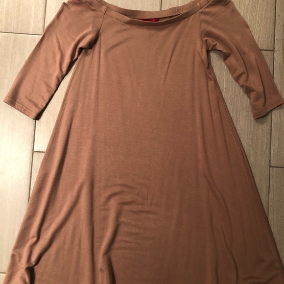 Brand new never worn off the shoulder dress - Picture 2 of 2